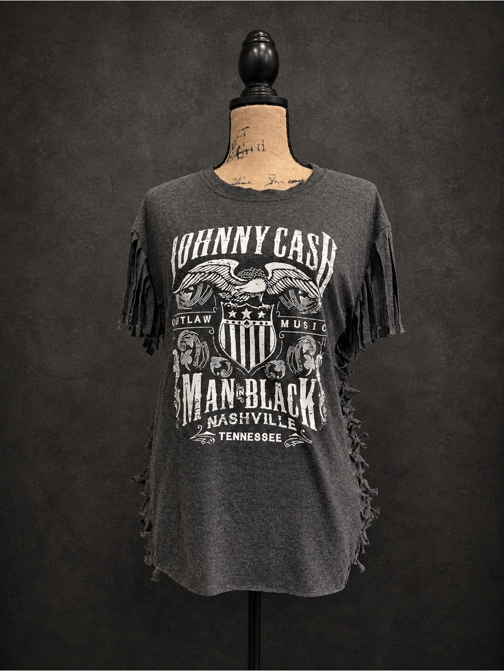 🖤 Women’s Johnny Cash Distressed Fringe Tee — Size Medium